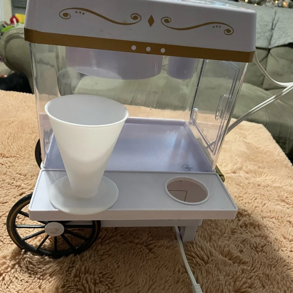 SnowCone maker - Picture 1 of 7